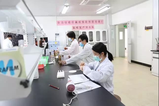 【初心如磐，使命在肩】我为药品研发昼夜攻关，你为抗疫增援远走湖北