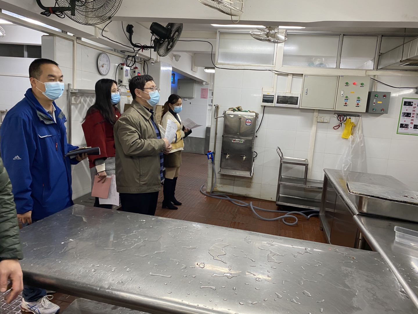 疫情防控做到位，监督查抄落实处 ----白云山海洋之神hy590公司发展疫情防控查抄工作